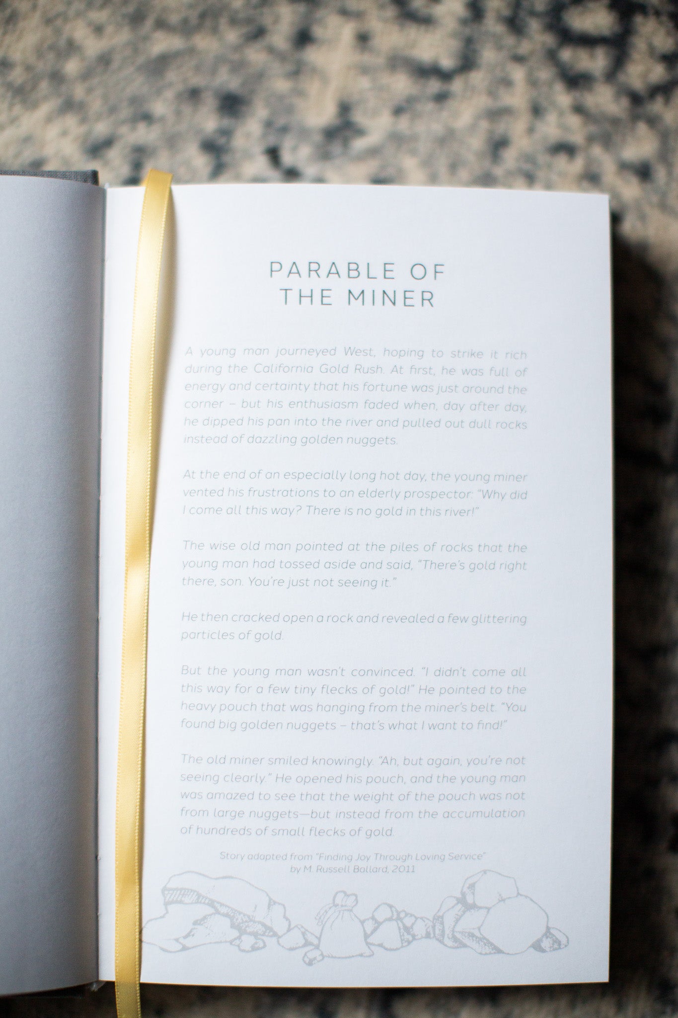 Flecks of Gold Journal with gold embossing. A Three-Year Journal For Mothers. Helping you find the joy in Motherhood. A journal for moms who want to see the good in every day. Helping overwhelmed, busy moms. Created by Rachel Nielson of 3 in 30 Podcast. Motherhood Journal. Gratitude Journal.